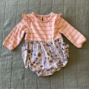 Ruffle butts romper size 6-12 months worn 1x